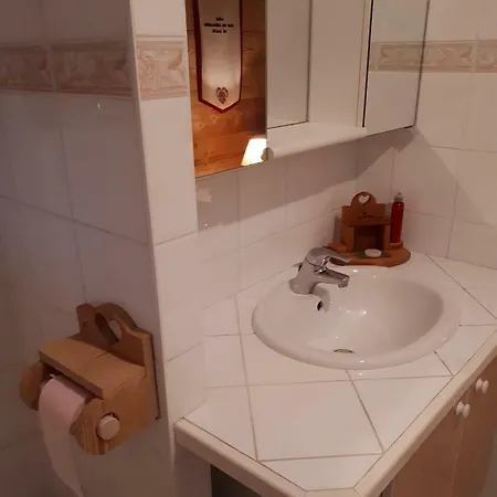 Logis Du Clos Des Chevaliers De Malte * Aiguebelle